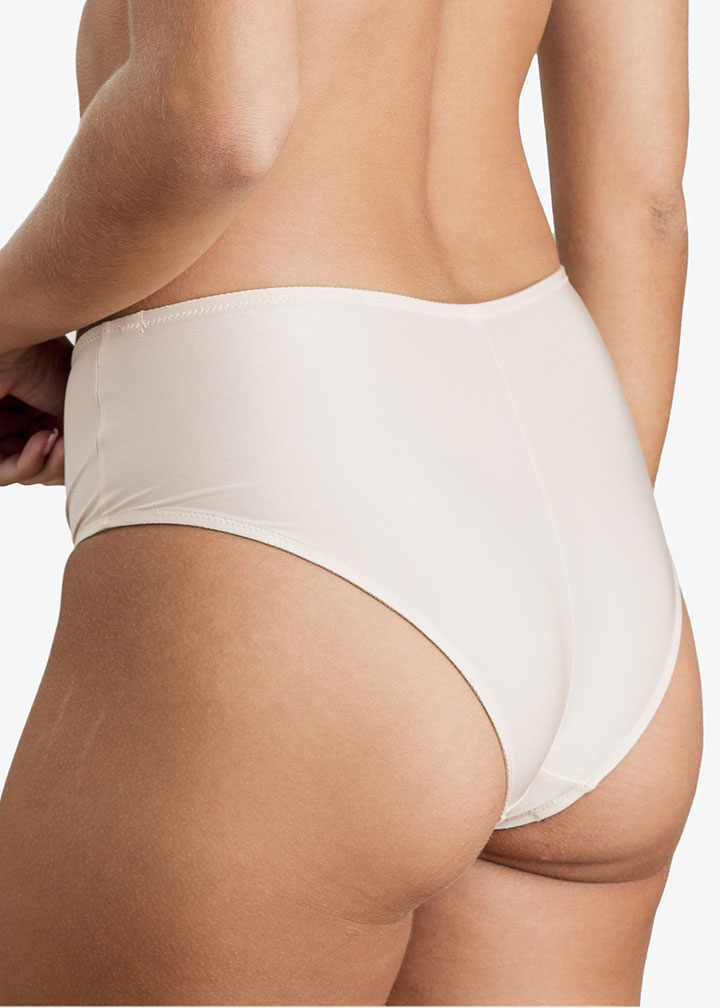 Tanga invisible en microfibre